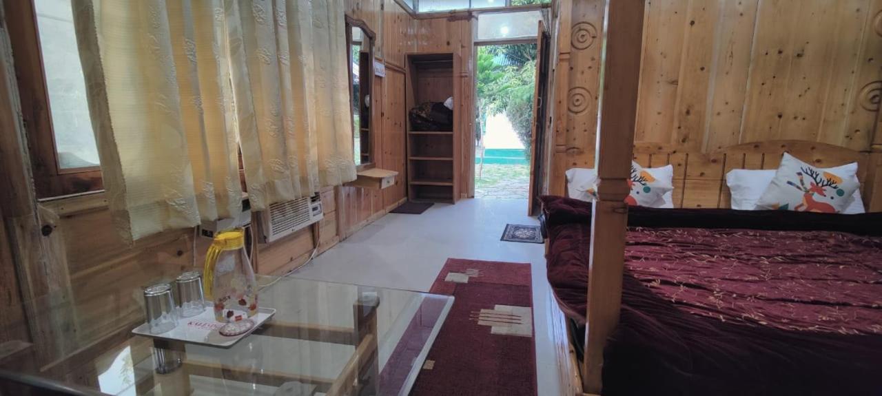 Kalindi nature resort Lakhamandal Myani Bagian luar foto