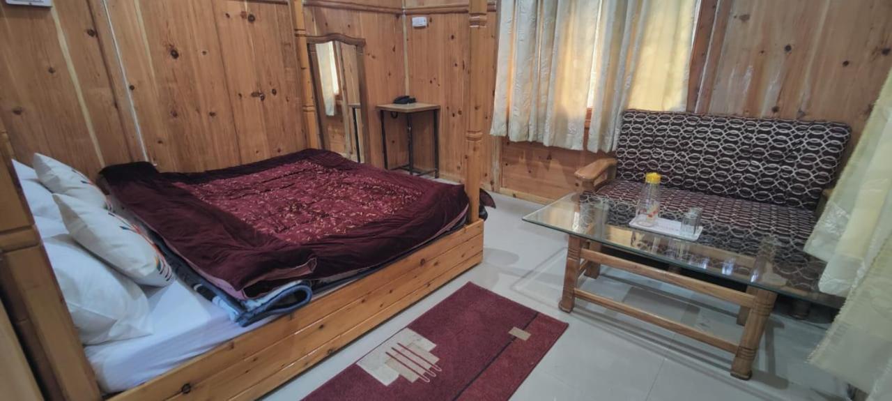 Kalindi nature resort Lakhamandal Myani Bagian luar foto